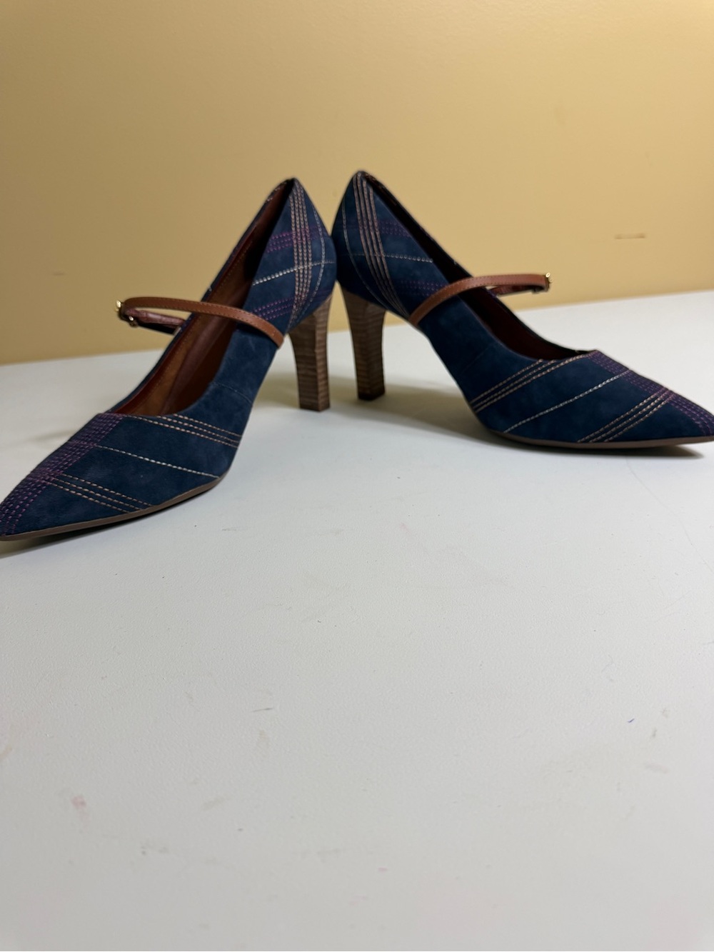 Aerosoles "Tax Return" Blue Plaid Suede Mary Jane Pumps – Size 11 - Picture 10 of 10